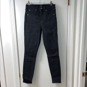 GAP Women's Dark Charcoal Skinny Jeans